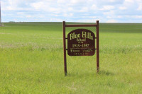 BLUE HILLS School District #782
SE Sec 5 Tsp 31 Rge 2 W of the 3 Meridian
1913-1947; 1947-1957
Hanley, Kenaston, Province of Saskatchewan      