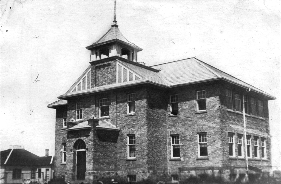 Cupar and District Heritage Museum One Room Schoolhouse Pictures, Saskatchewan, Canada.  SK One Room Schoolhouse Project.  