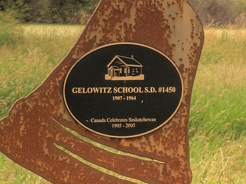 Gelowitz-sign-closeup(HDR) 20120714