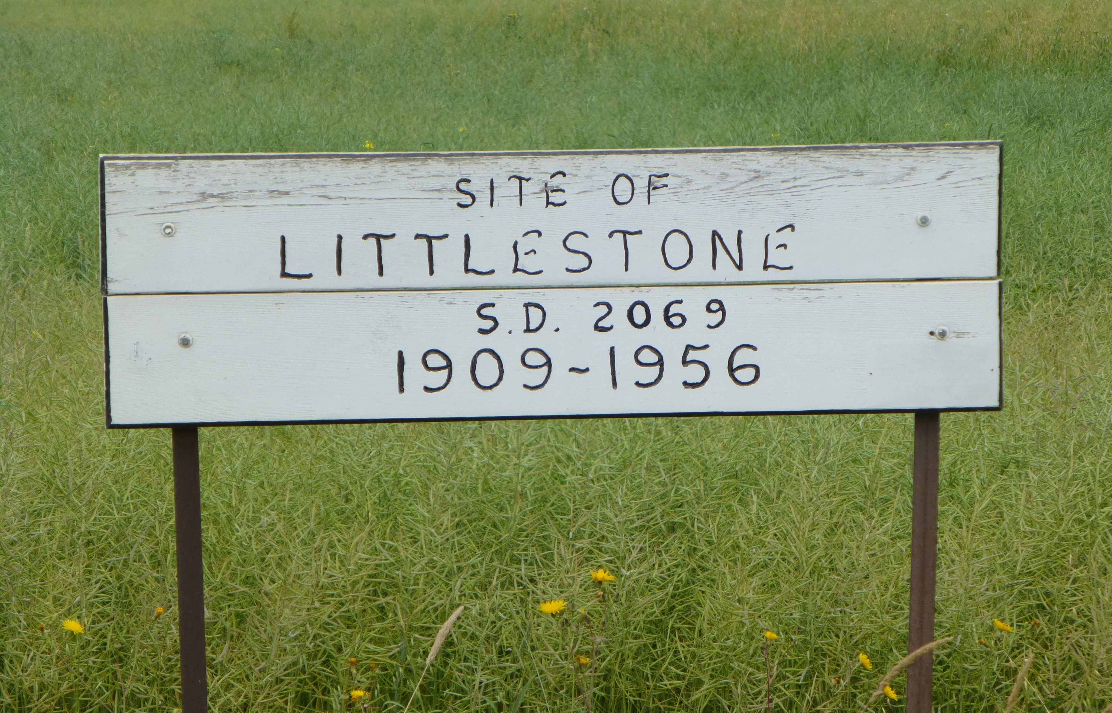 %Little Stone School District 2069