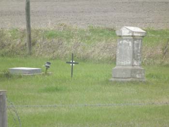 ClovaCemetery-5