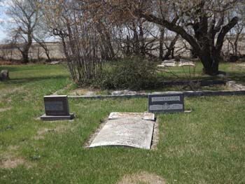 Dafoe-KandaharCemetery-11