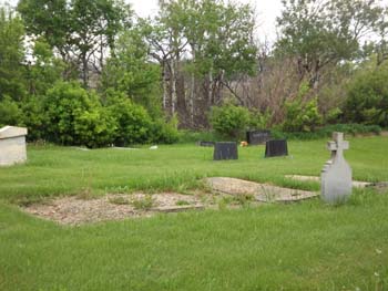 SpruceHomeCemetery--10