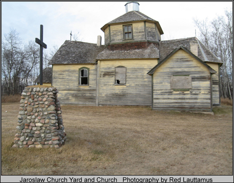 Jaroslaw_Church_yard