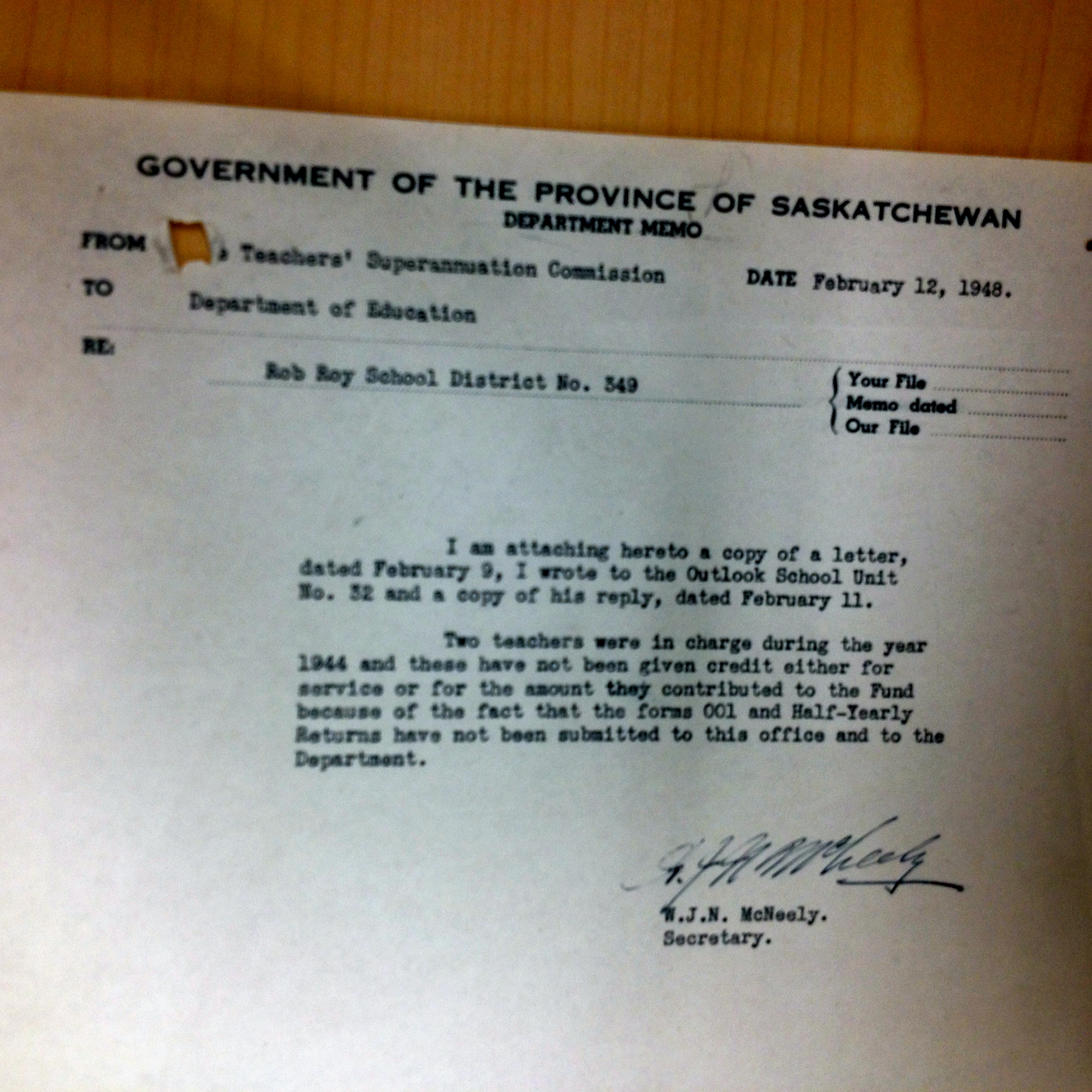 Rob Roy School District 349, South East quarter Section 33 Township 23 range 10 west of the third meridian, near Lucky Lake, 1911, Lucky Lake Village South West quarter of section 25 township 23 range 9 west of the third meridian, Lucky Lake is near Outlook, Saskatchewan, - Saskatchewan Gen Web - Saskatchewan One room School Project