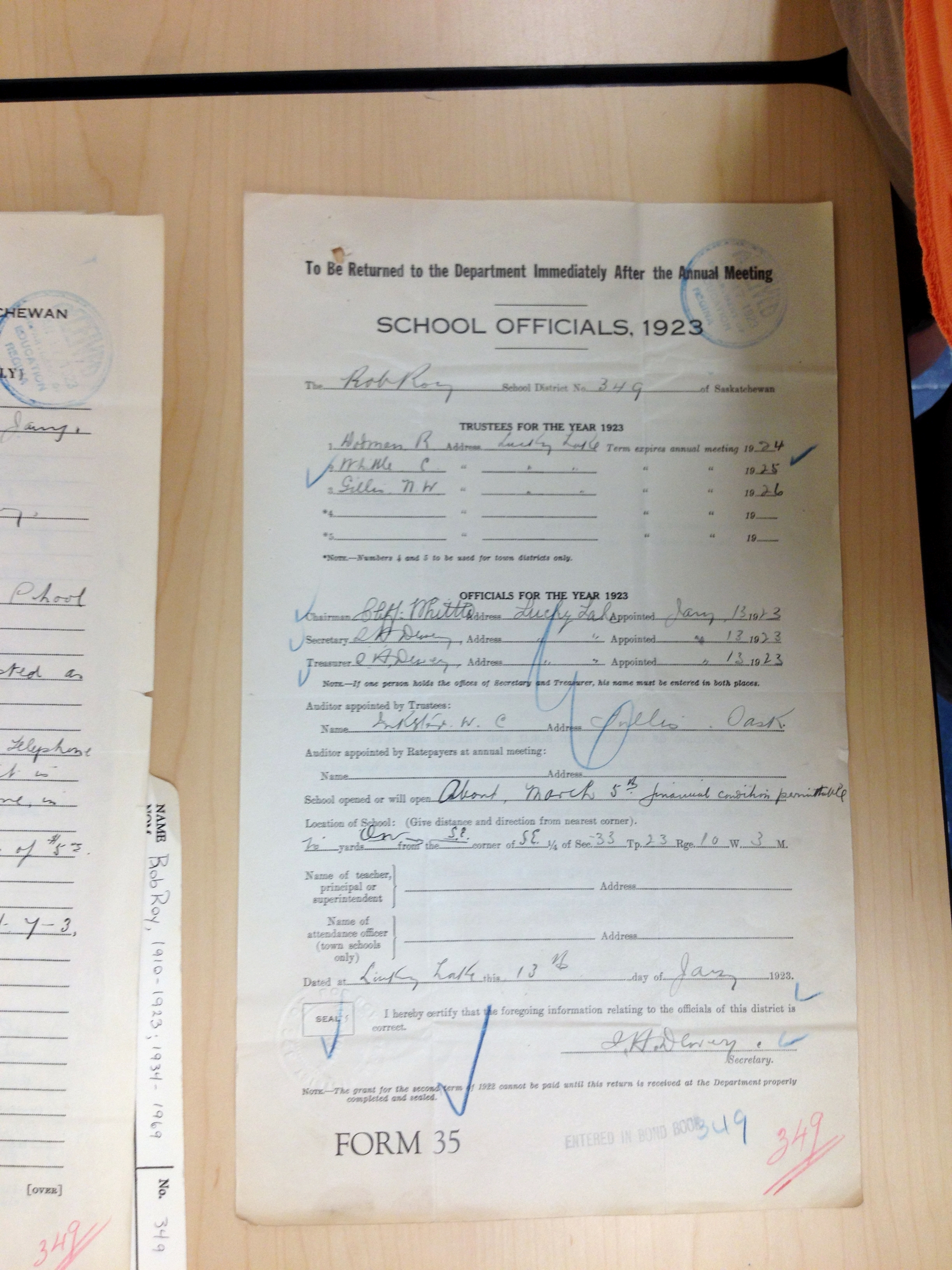 Rob Roy School District 349, South East quarter Section 33 Township 23 range 10 west of the third meridian, near Lucky Lake, 1911, Lucky Lake Village South West quarter of section 25 township 23 range 9 west of the third meridian, Lucky Lake is near Outlook, Saskatchewan, - Saskatchewan Gen Web - Saskatchewan One room School Project