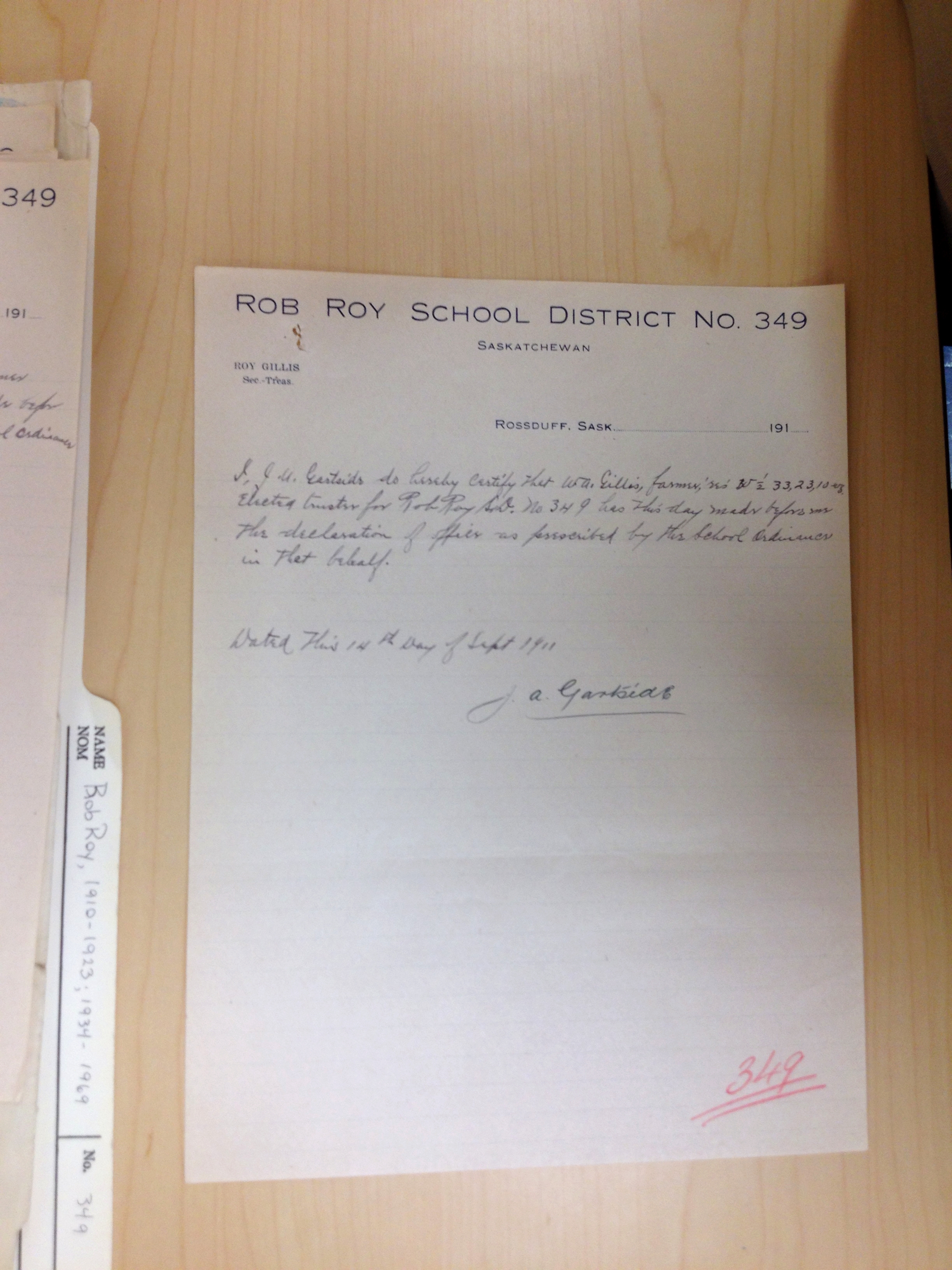 Rob Roy School District 349, South East quarter Section 33 Township 23 range 10 west of the third meridian, near Lucky Lake, 1911, Lucky Lake Village South West quarter of section 25 township 23 range 9 west of the third meridian, Lucky Lake is near Outlook, Saskatchewan, - Saskatchewan Gen Web - Saskatchewan One room School Project