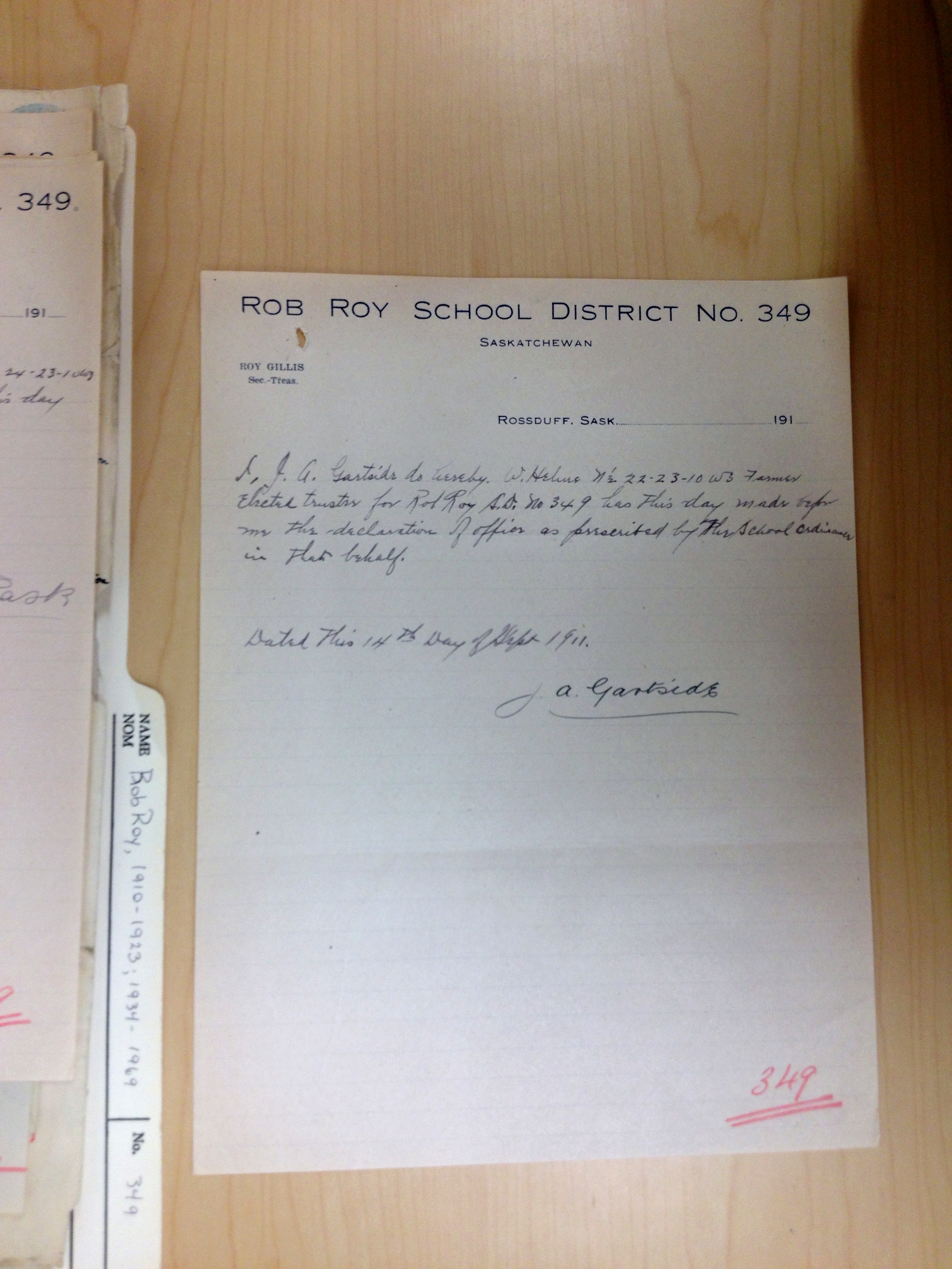 Rob Roy School District 349, South East quarter Section 33 Township 23 range 10 west of the third meridian, near Lucky Lake, 1911, Lucky Lake Village South West quarter of section 25 township 23 range 9 west of the third meridian, Lucky Lake is near Outlook, Saskatchewan, - Saskatchewan Gen Web - Saskatchewan One room School Project