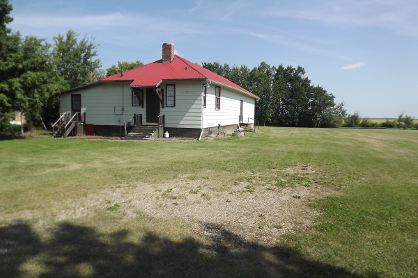  Tadmore School District 5130, Tadmore Northeast 15 township 33 range 4 west of the 2nd meridian, Tadmore School #5130, 1937-1966, N 51 49' 59.5, W 102 28' 44.4,  Lat: 	  	N,Lon, 	  	W,	dddmm'ss.s