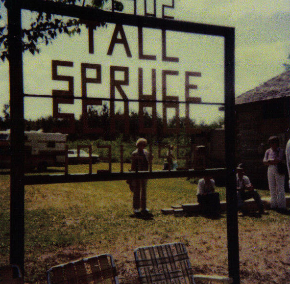 Tall-Spruce-Sign