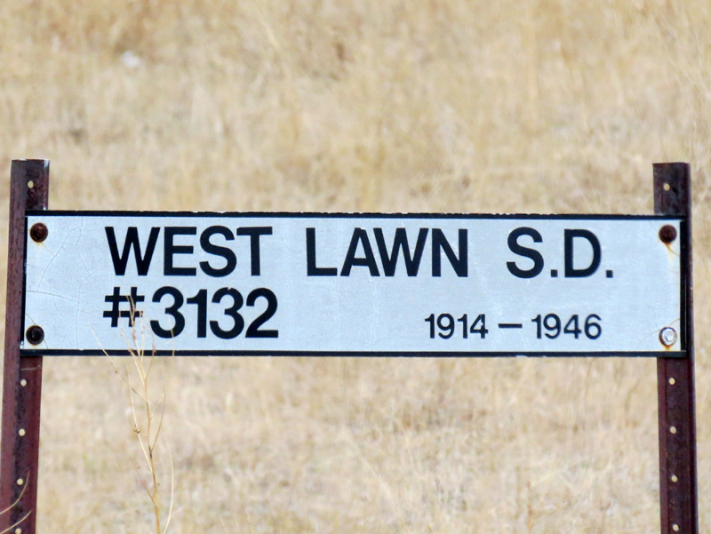 West Lawn School District 3132, 1914-1946, SE 	Sec 29 	Tsp 7 	Rge 24 	W of the 2 Meridian, Willow Bunch, Horizon, Glasnevin 