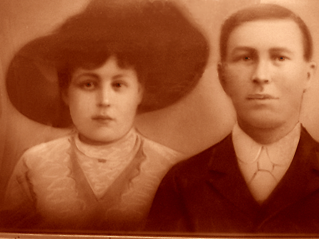 Wedding picture of George Martin Day and Ethel Florence Burnett